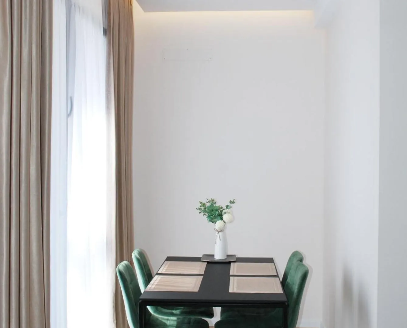 טיראנה Lindi'S Apartment 8/4 אלבניה